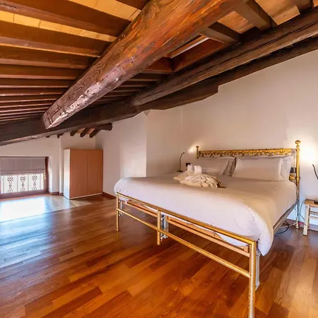 Apartmentsarena - Residenza Degli Scaligeri - Piazza Erbe *