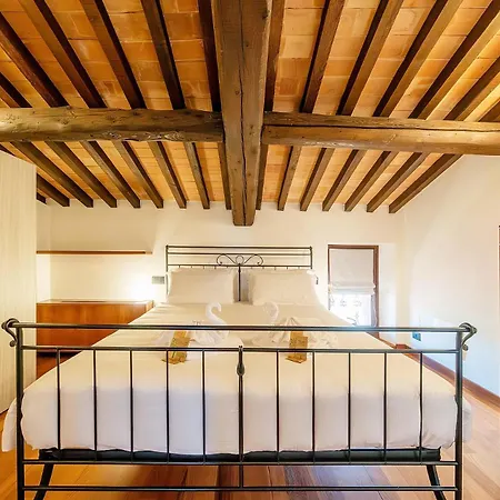 Apartmentsarena - Residenza Degli Scaligeri - Piazza Erbe * Verona