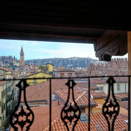 Apartmentsarena - Residenza Degli Scaligeri - Piazza Erbe *