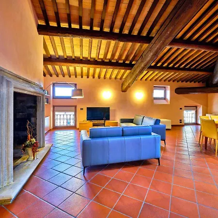 Apartmentsarena - Residenza Degli Scaligeri - Piazza Erbe * Verona