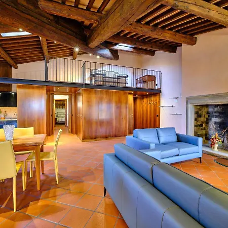 Apartmentsarena - Residenza Degli Scaligeri - Piazza Erbe Apartment *